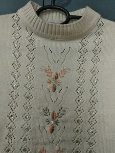 Girls Woolen Top
