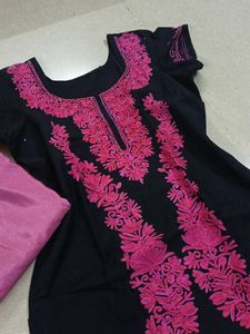 Lakhnavi Kurta Set For Ladies..
