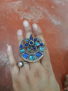 Earing With Ring