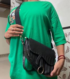 Crocodile Saddle Cross With Sling Bag