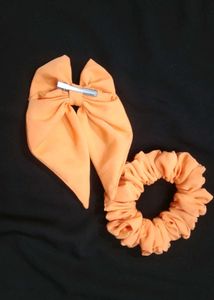 Set Of Bow And Scrunchies