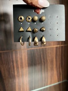 Gold Earring Set