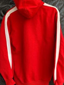 Premium Warm Hoodie For Winters.