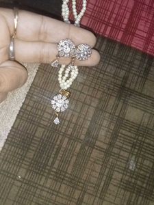 Elegant Pearl Necklace Set