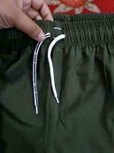Men&#39;s Active Green Shorts