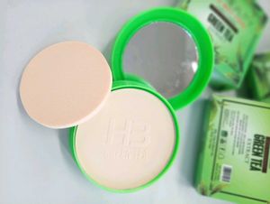 Huda Beauty Green Tea Compact Powder