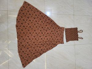 Crop Top And Long Sirkt