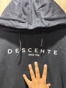 Descente Black Long Sleeves Hoodie