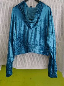 SHEIN Blue Velvet Cropped Hoodie