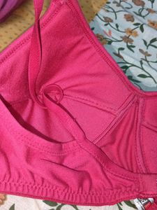 Hot 🔥 Pink 🩷 Padded Bra