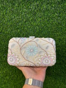 Floral Embroidered Clutch