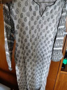 Mulmul Cotton Hand Stitched Ladies kurti