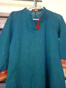 Women&#39;s Kurti Set