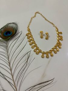 Gold-toned Necklace & Earring Set