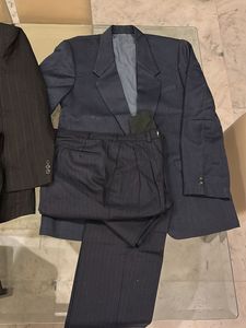 Men&#39;s Suit Bundle - Various Colors &amp; Styles