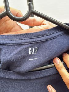 GAP Blue T-Shirt