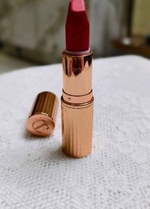 Charlotte Tilbury Lipstick - Miranda May