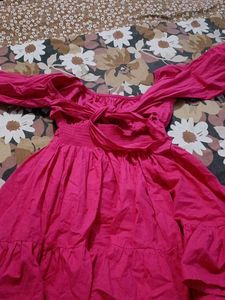 ZARA Hot Pink Floral Dress 🍓
