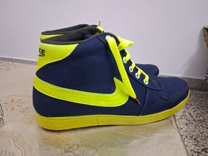 High End Brand New Condition Shoes Size 8