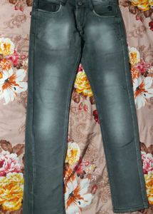 Trendy straight fit jeans