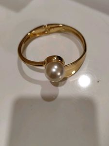 Pearl Bracelet