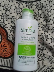 Simple Hydrating Light Moisturiser