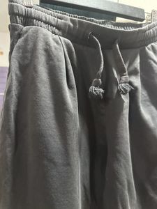 Grey Cropped Sweatpants SizeS
