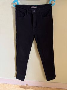 Levi’s Black Jeans - 28 Waist