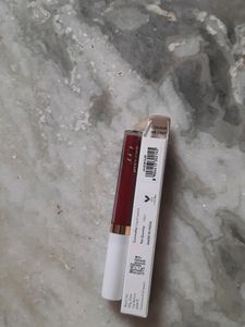 Myglamm Lit Liquid Matte Lipstick 1