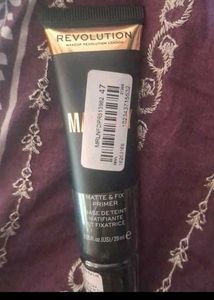 Revolution Mattify Matte &amp; Fix Primer