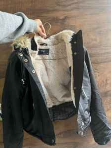 Brand New Leather Jacket With Fur Inside 🖤