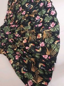 Black Skirt only dor 399/-
