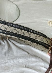 Gucci Sling Bag🎀🧸