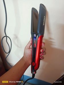 Nova Hair Straightener