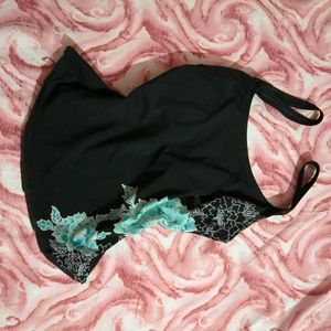 Body Fitted Tank Top