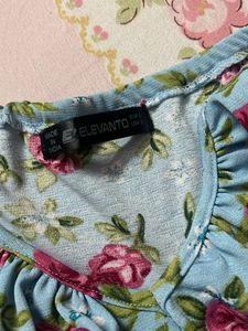 Pinteresty Summer Floral Tops