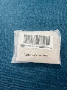 Victoria&#39;s Secret Card Case Key Ring