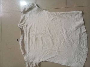 Pretty Vibes White Graphic Tee