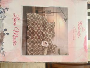 BRANDED BEDSHEETS