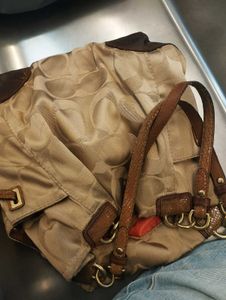 Coach HandBag (#rs4500) *READ DESCRIPTION