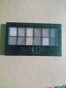 Eye shadow  with different colours
