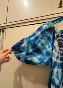Blue Tie-Dye Puff Sleeve Top