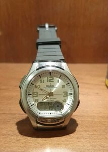 Casio AQ 180W Illuminator