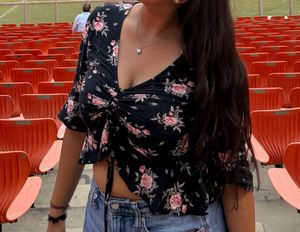 Floral Cinched Crop Top H&M/ Newme