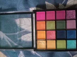 Mars Eyeshadow Palette Nykaa Blush N HILIGHTER