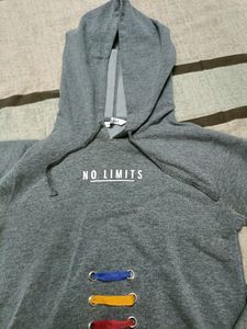 Grey Cropped Hoddie