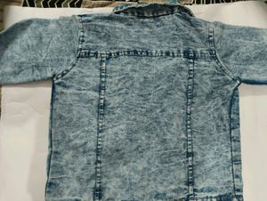 vintage bold denim jacket 💙✨