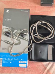 Sennheiser IE 200  Audiophile Wired In-Ear Monitor