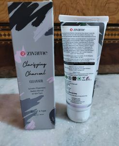 Zivame Clarifying Charcoal Cleanser (Seal Packed)