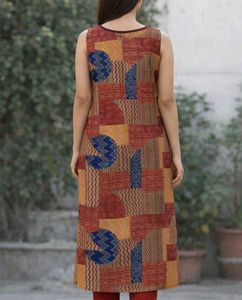 Stylish Sleeveless Ethnic Kurta